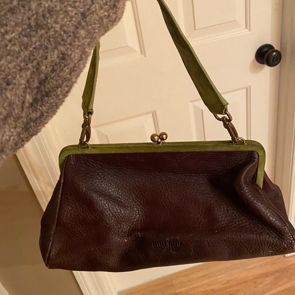 Miu Miu green/brown leather and suede kiss lock frame vintage purse clutch - Picture 3 of 15